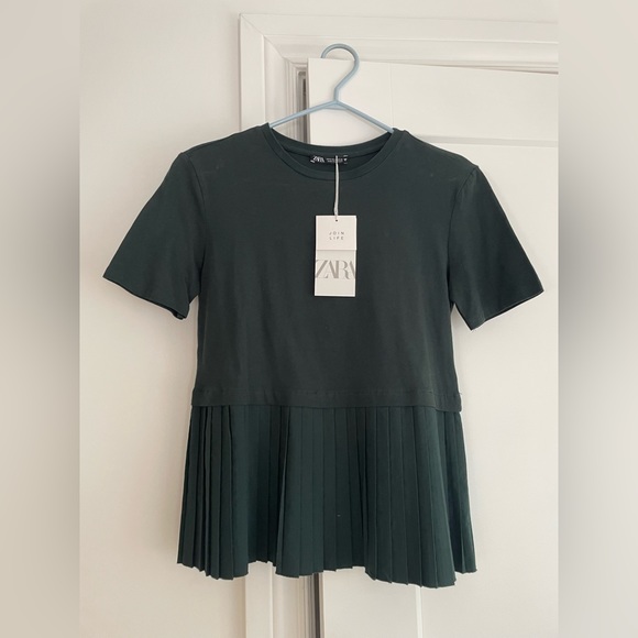 Zara forest green pleated peplum top - Picture 1 of 3